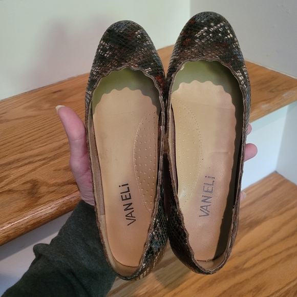 Van Eli Multicolored Leather Flats - Picture 6 of 6